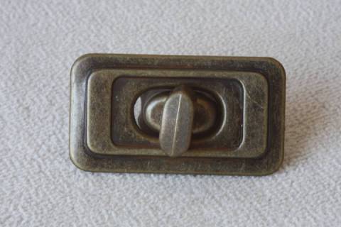 Drehverschluss - Wirbelschloss Altmessing 351